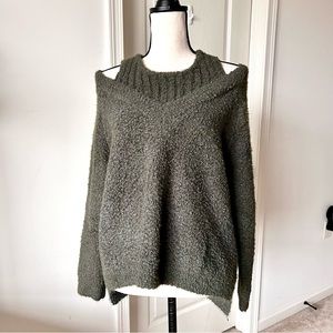 LISTCICLE Boucle Knit Cold Shoulder Cozy Sweater—SZ. Small